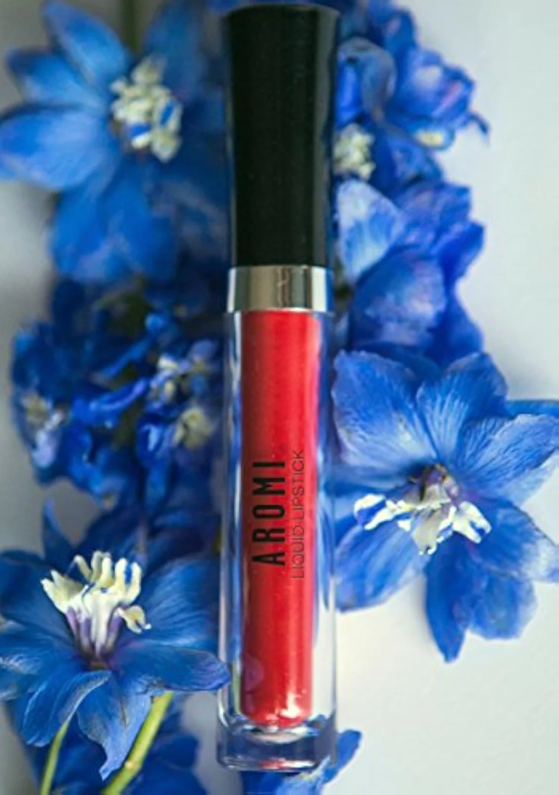 Bright Red Matte Liquid Lipstick (Preppy Red)