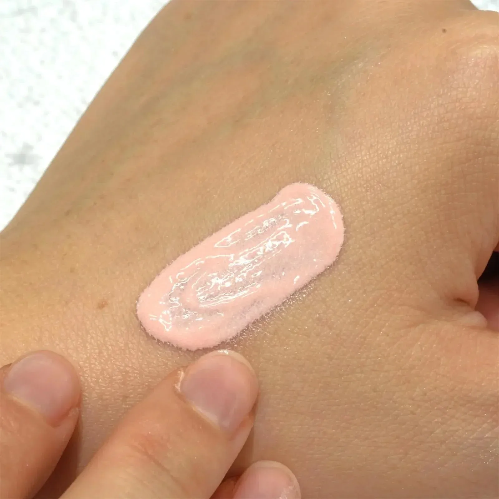 Moist Prism Primer - Pearlescent Moisturizing Deep Hydration Finish