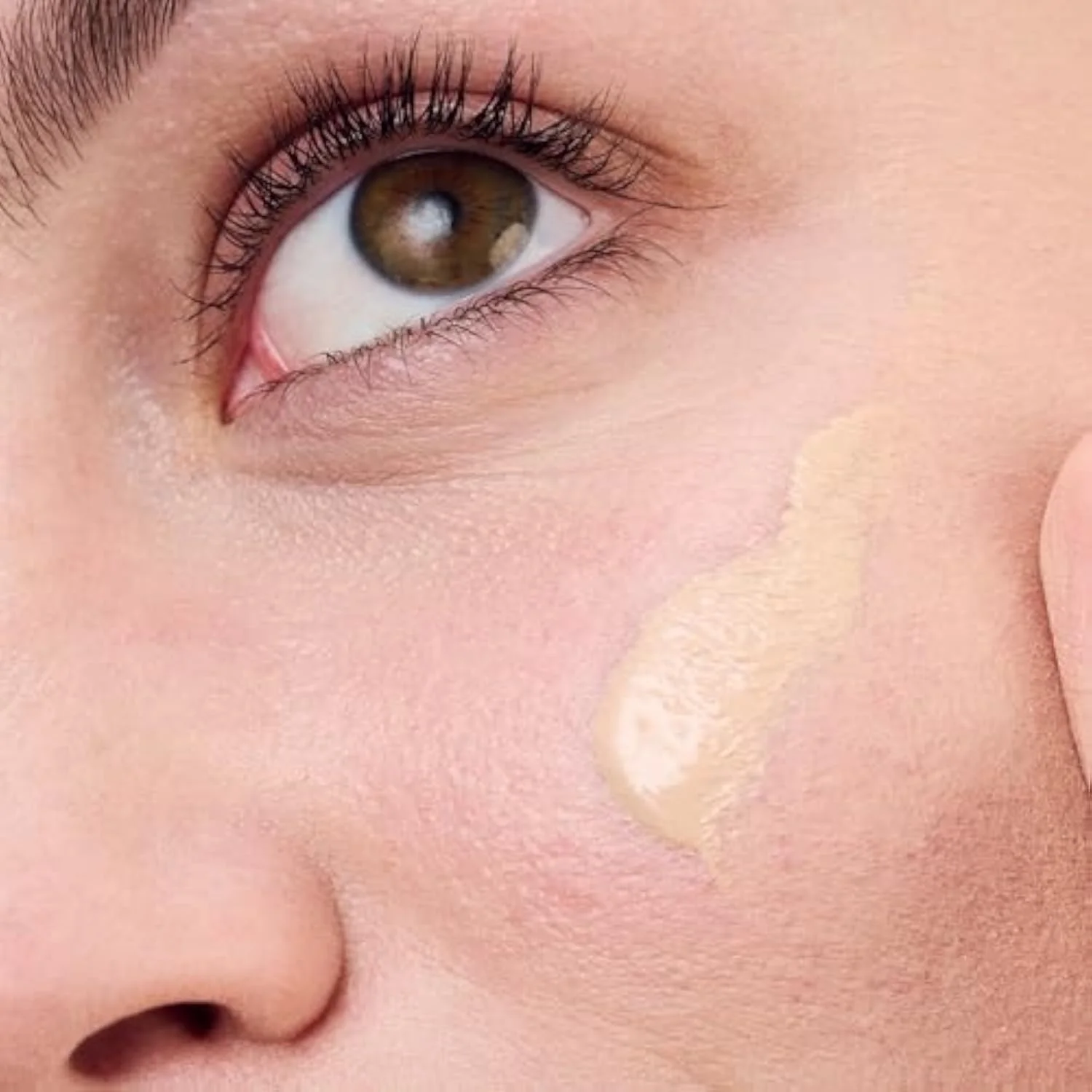 Redness Solutions Liquid Foundation Makeup Broad Spectrum SPF 15 With Probiotic Technology For Redness-Prone Skin| Medium Coverage + Natural Finish, Calming Neutral, 1 Fl