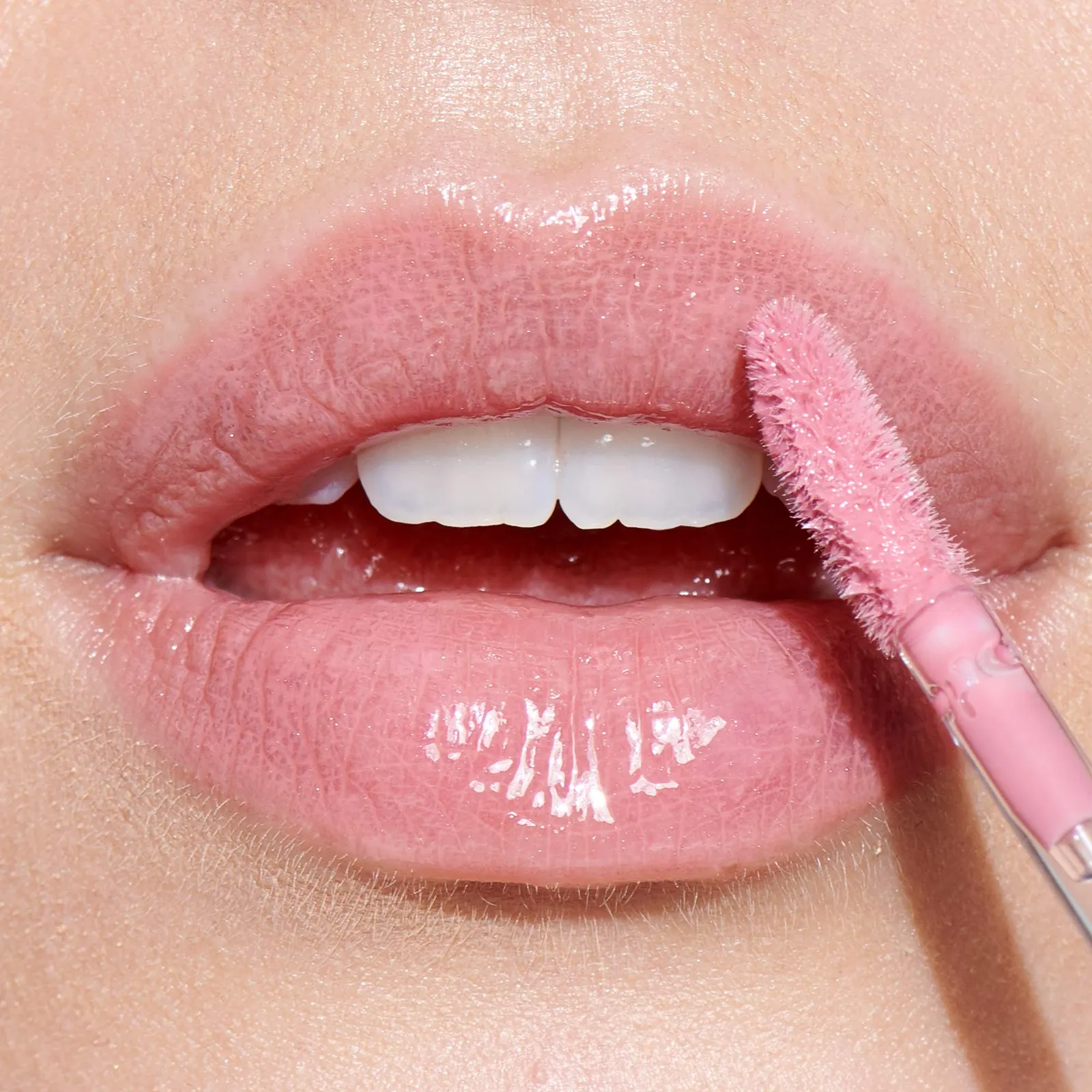 Sparkling Rosé Lip Plumping Gloss