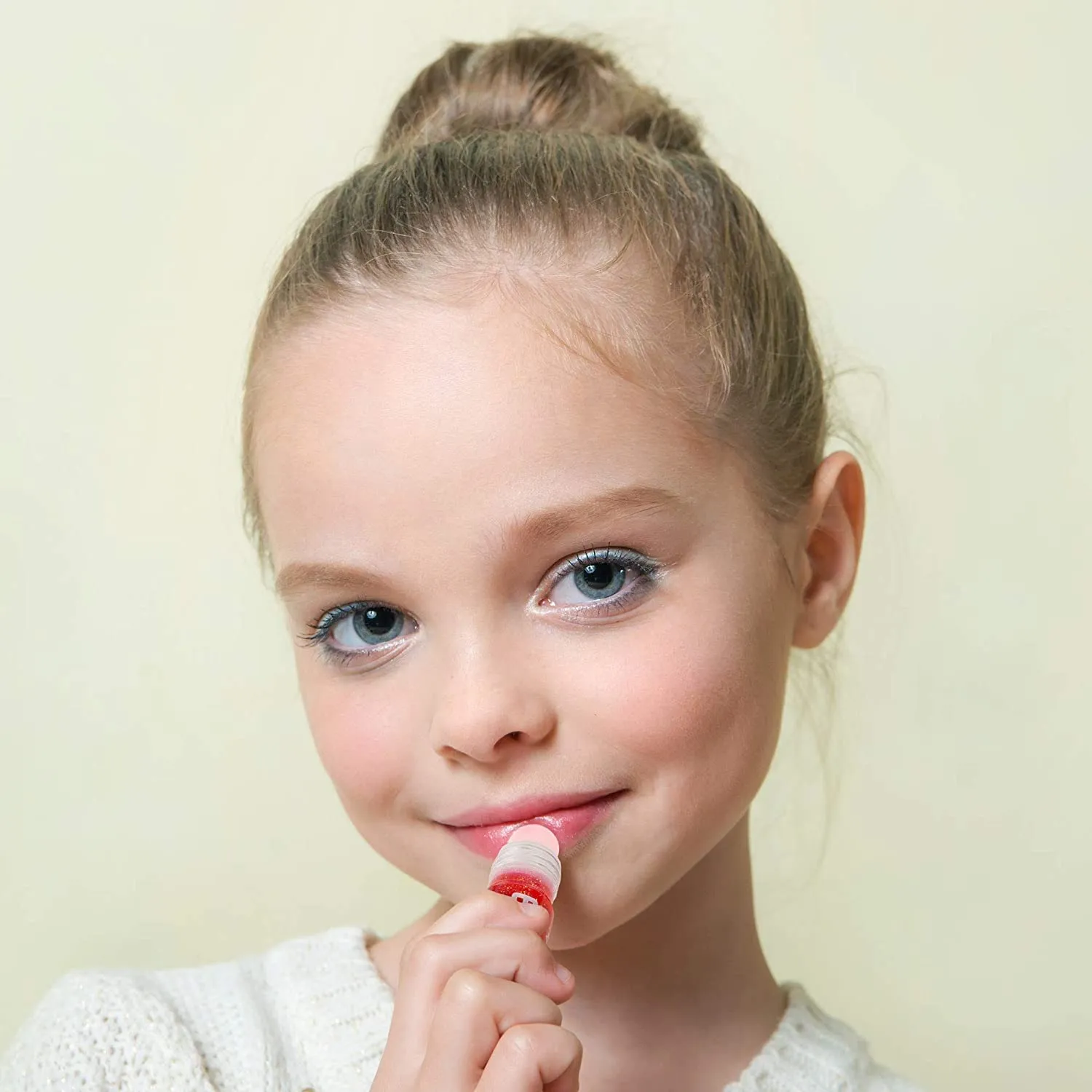 Expressions Girl Fruity Roll On Lip Gloss Set