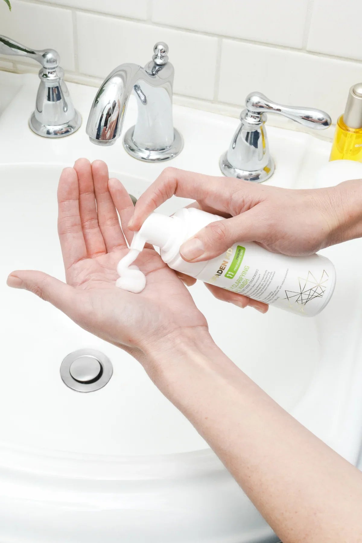 Goldfaden MD Detox Clarifying Facial Wash