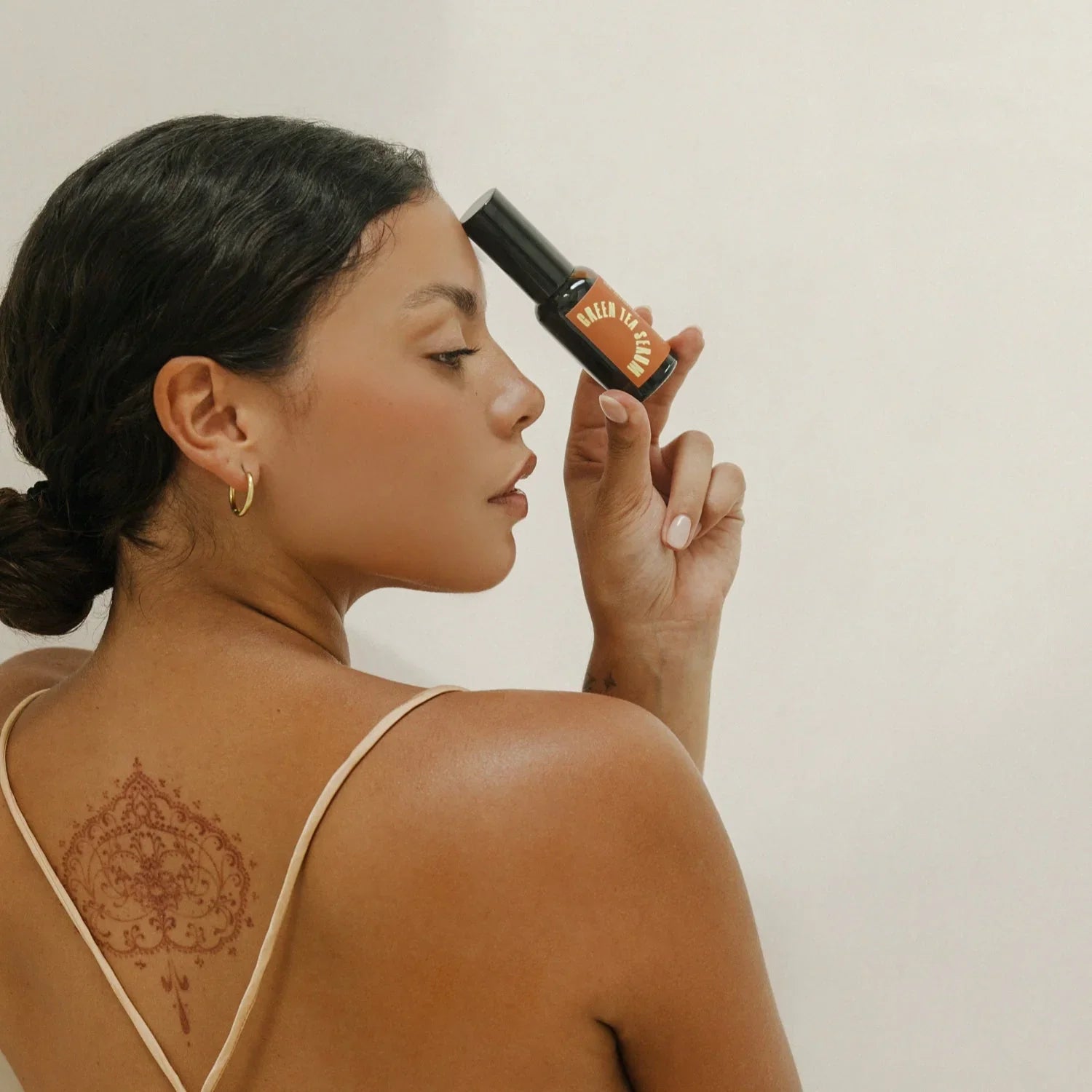 URB APOTHECARY Green Tea Hemp Serum Face Oil