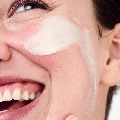 Clinique Redness Solutions Daily Relief Cream with Microbiome Technology, 1.7 Fl Oz - Image 3