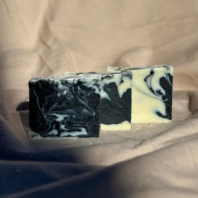 Handmade Soap Club Classic Lavender Soap Bar - Image 2