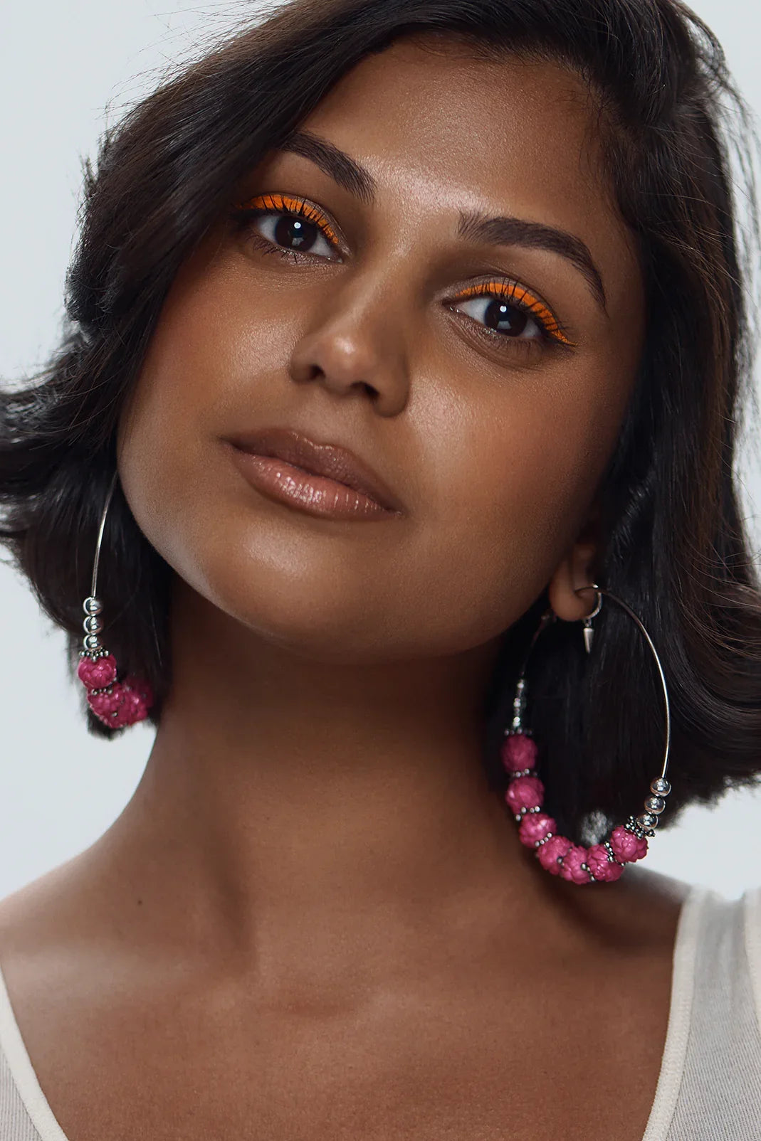Ashunta Sheriff Beauty UV Vegan Paint Liners