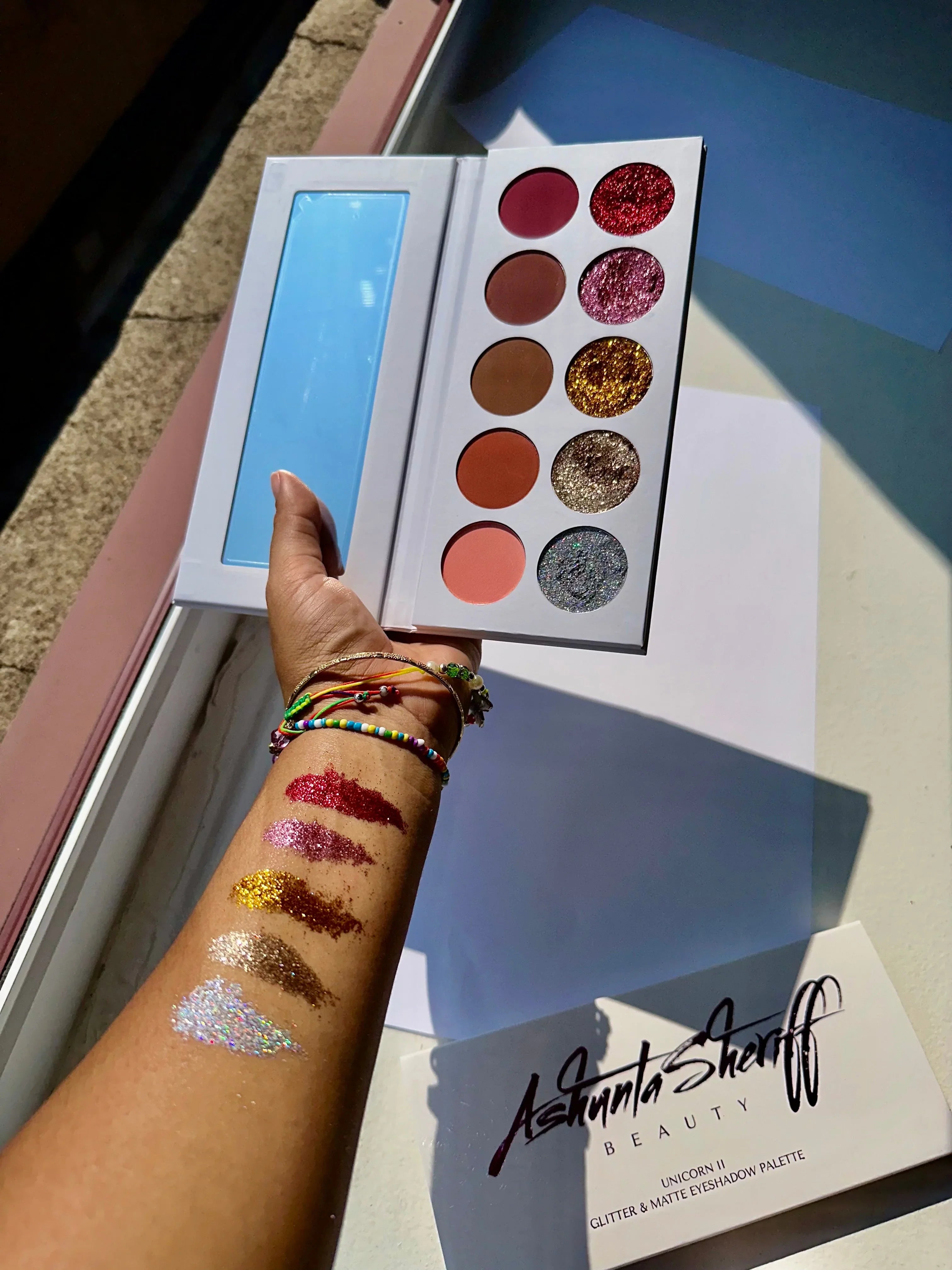 Ashunta Sheriff Beauty Unicorn II Glitter & Matte Shadow Palette