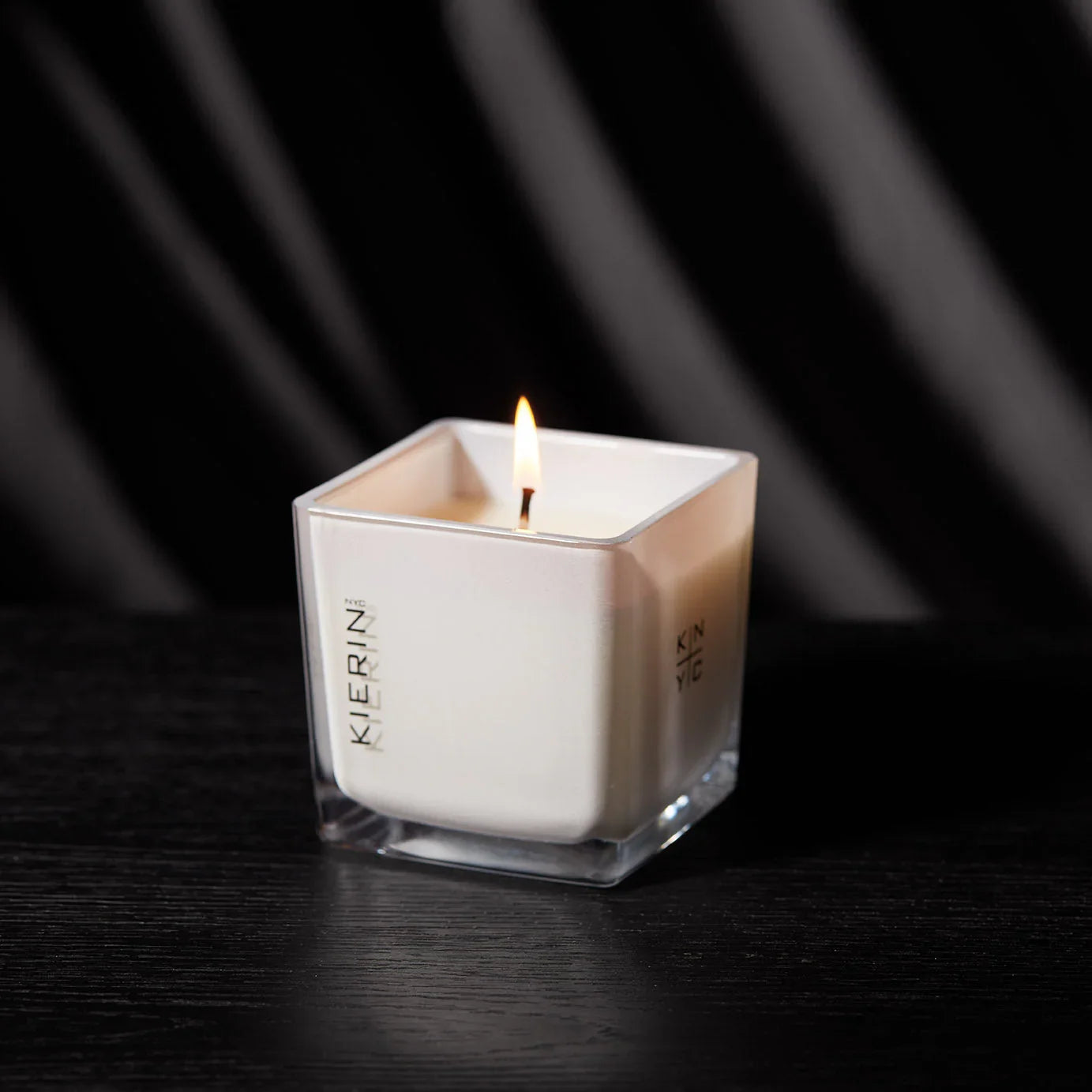 KIERIN 10 A.M. FLIRT SCENTED CANDLE