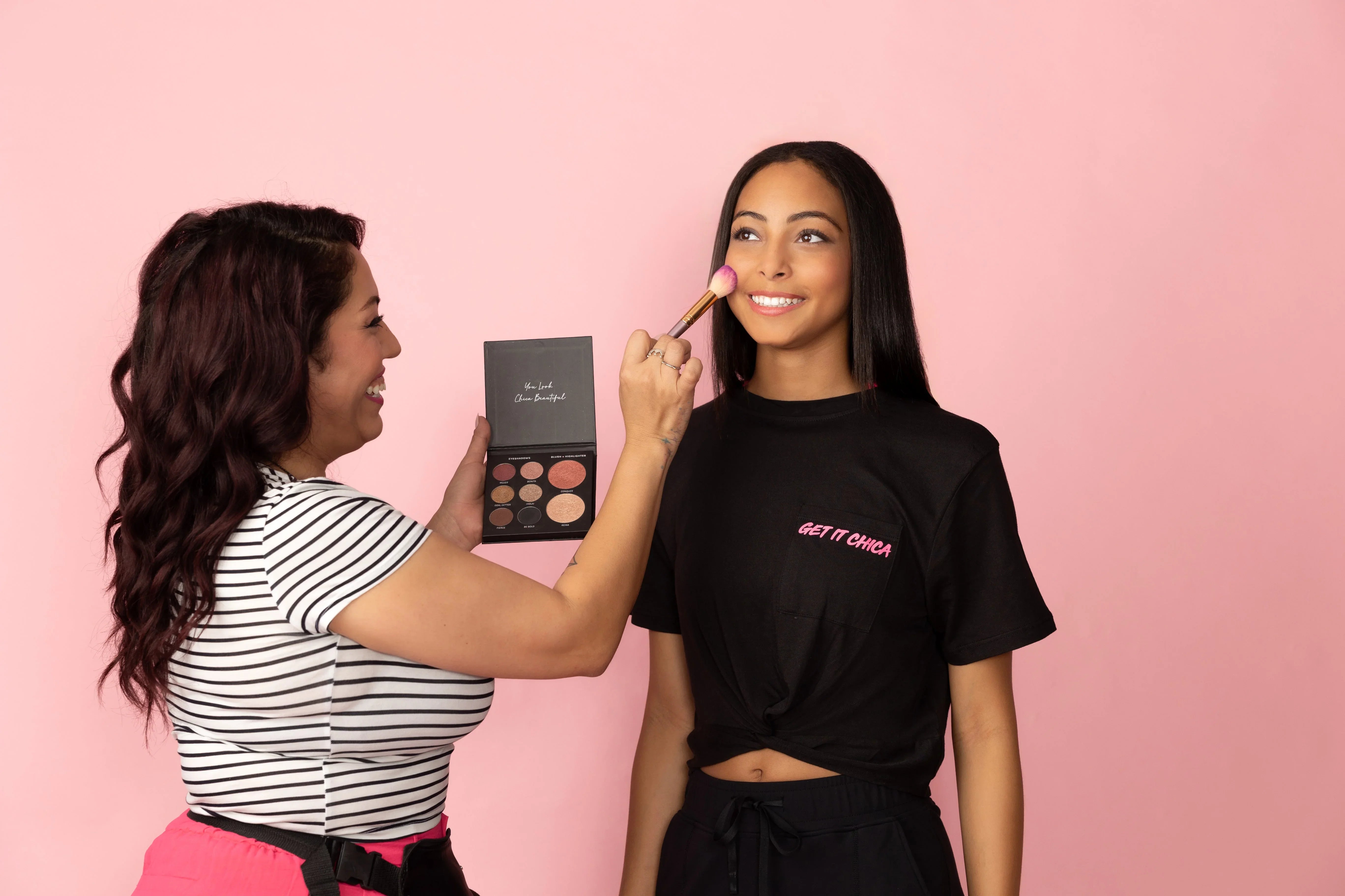 Chica Beauty GET IT CHICA (All-In-One Face Palette - Blush, Highlighter & 6 Eyeshadows)