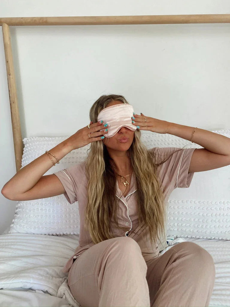 Nightie Nails Beach Cruiser