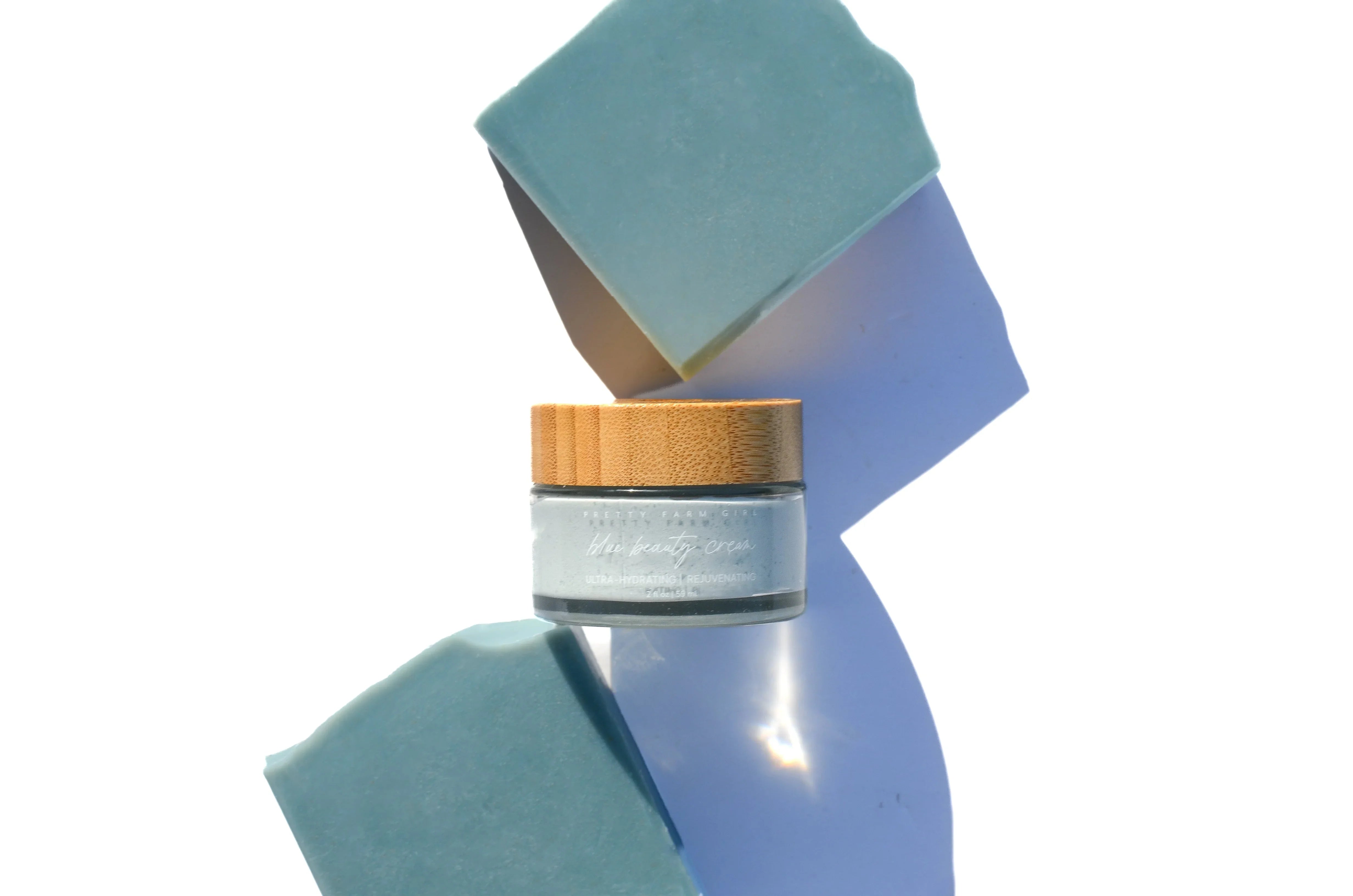 Pretty farm girl Blue Beauty Cream Facial Bar
