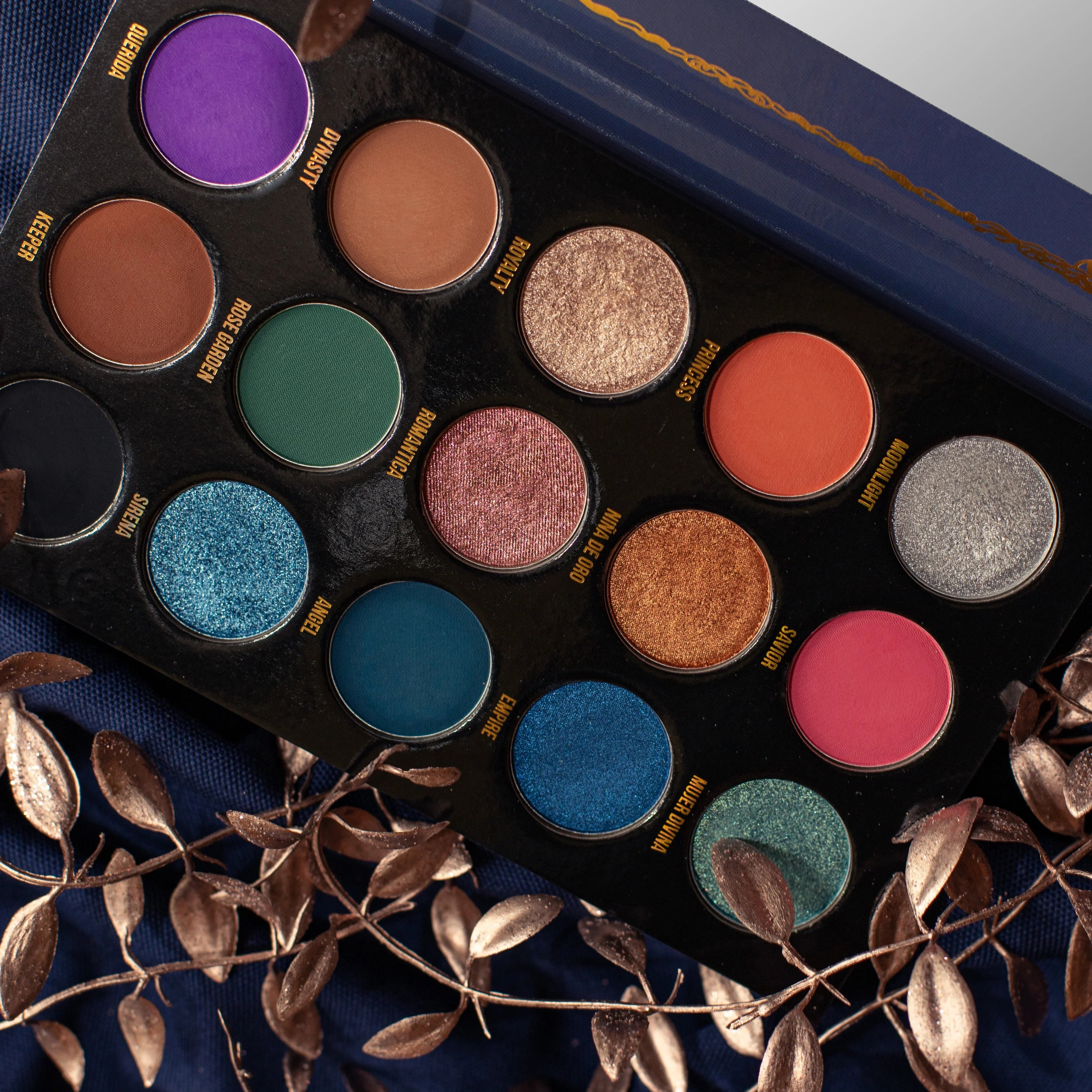 Chula Beauty Divina Eyeshadow Palette