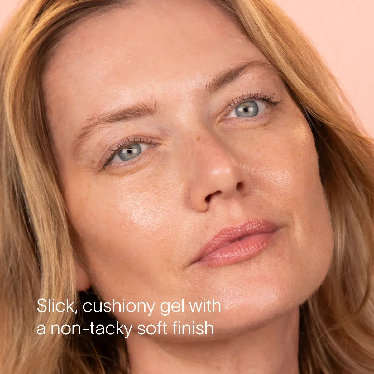 Solawave Light Therapy Boosting Wand Activating Serum