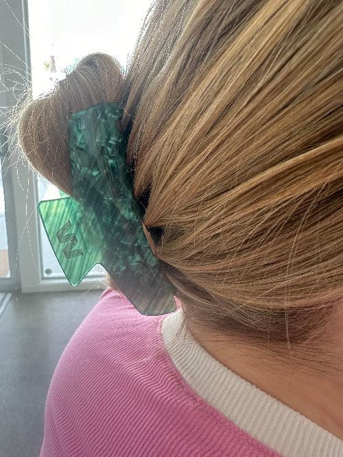 Masami Jade Hair Claw