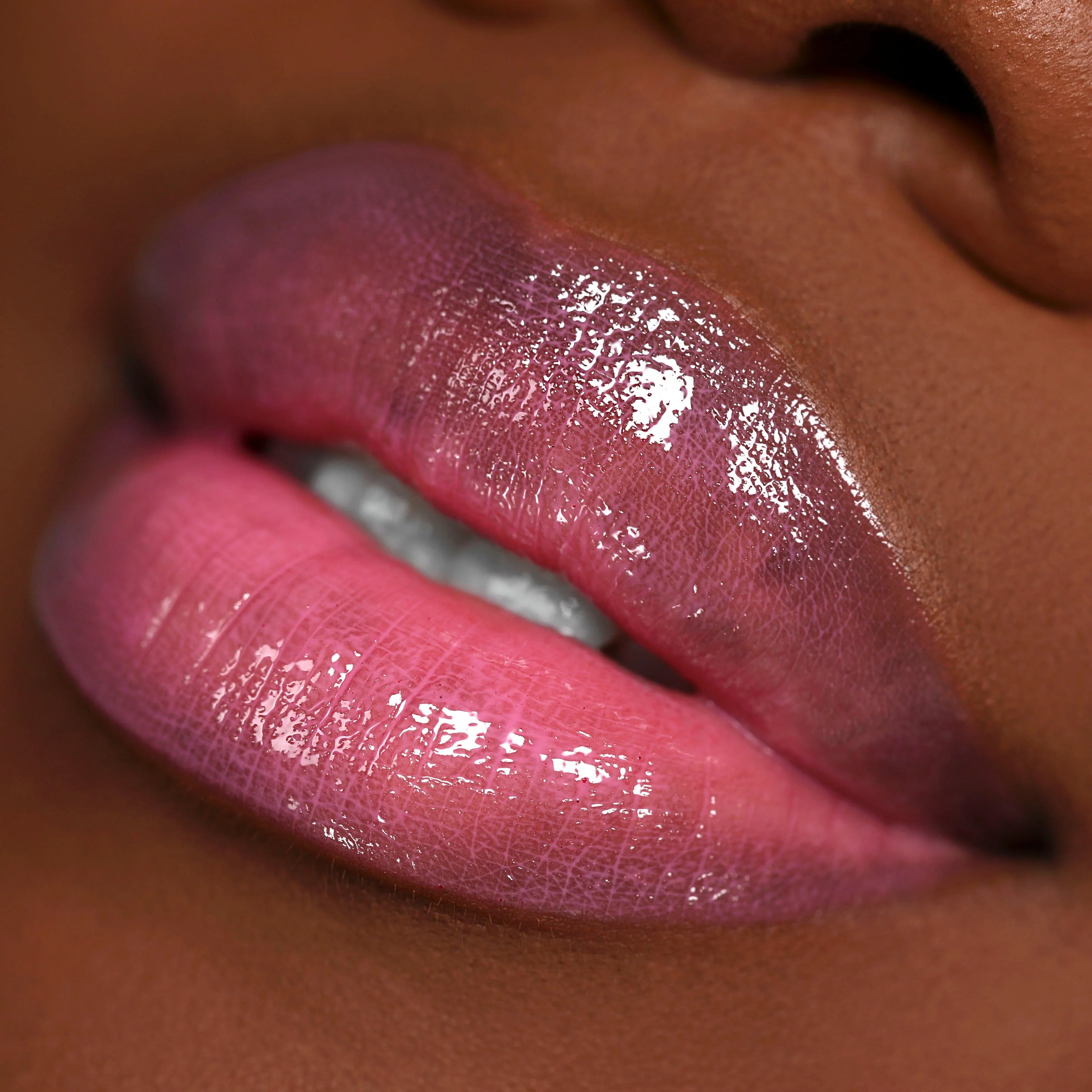 Ofra Cosmetics Lip Gloss - Glamour Pink