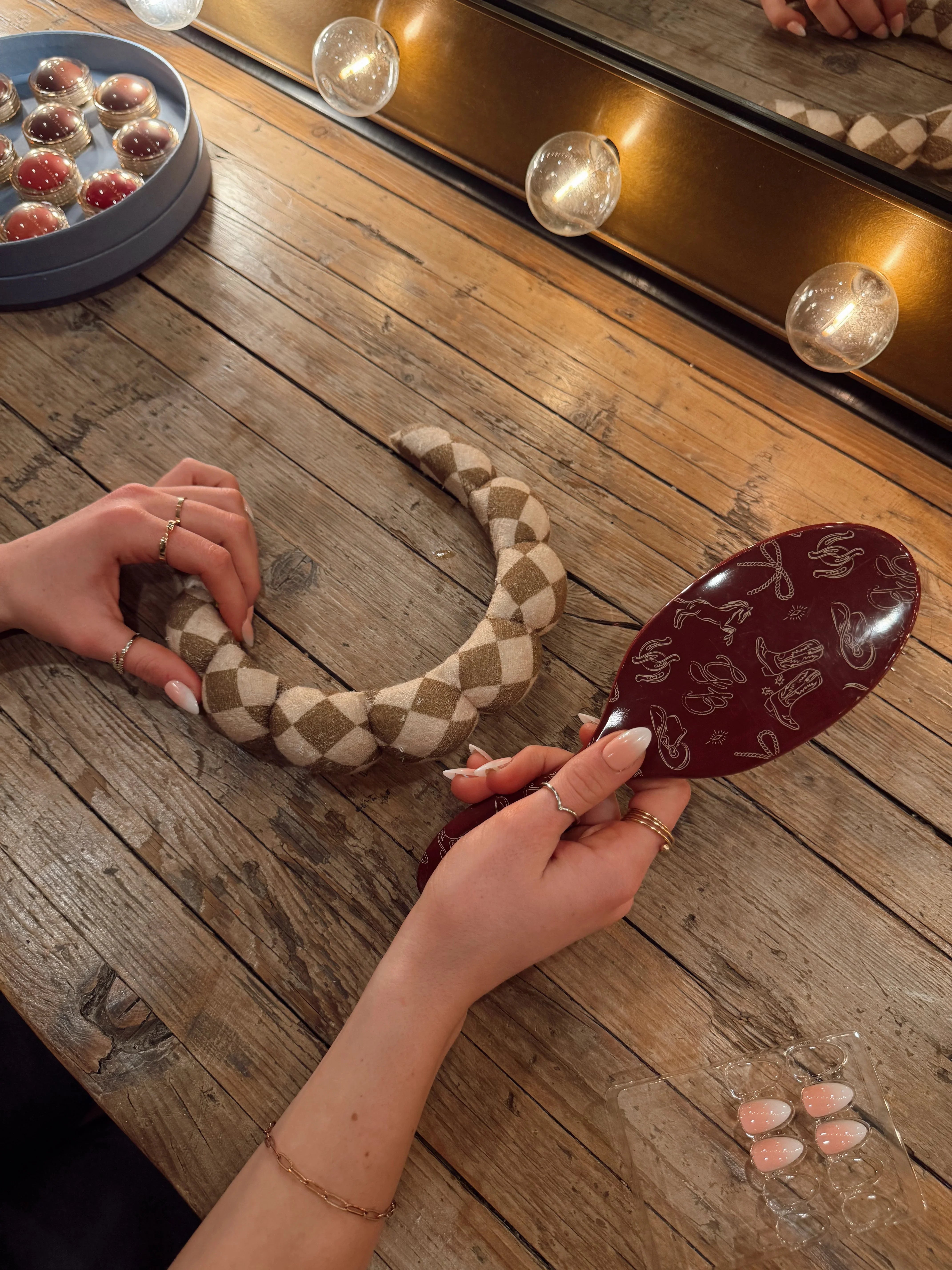 Nightie Nails Demure