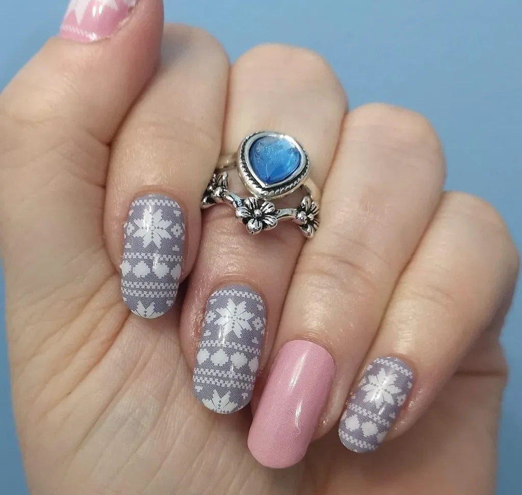 Candied Nails Christmas Wrappings