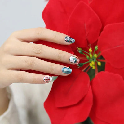 Candied Nails Christmas Poinsettia - Image 4