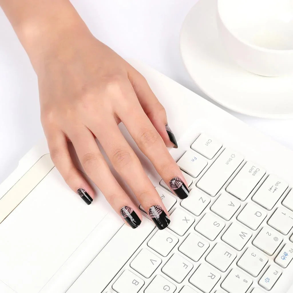 Candied Nails Spider Nails