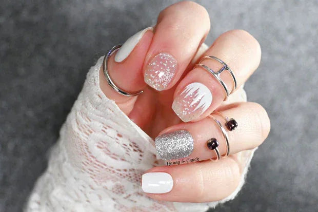 Candied Nails Snowy Glitter