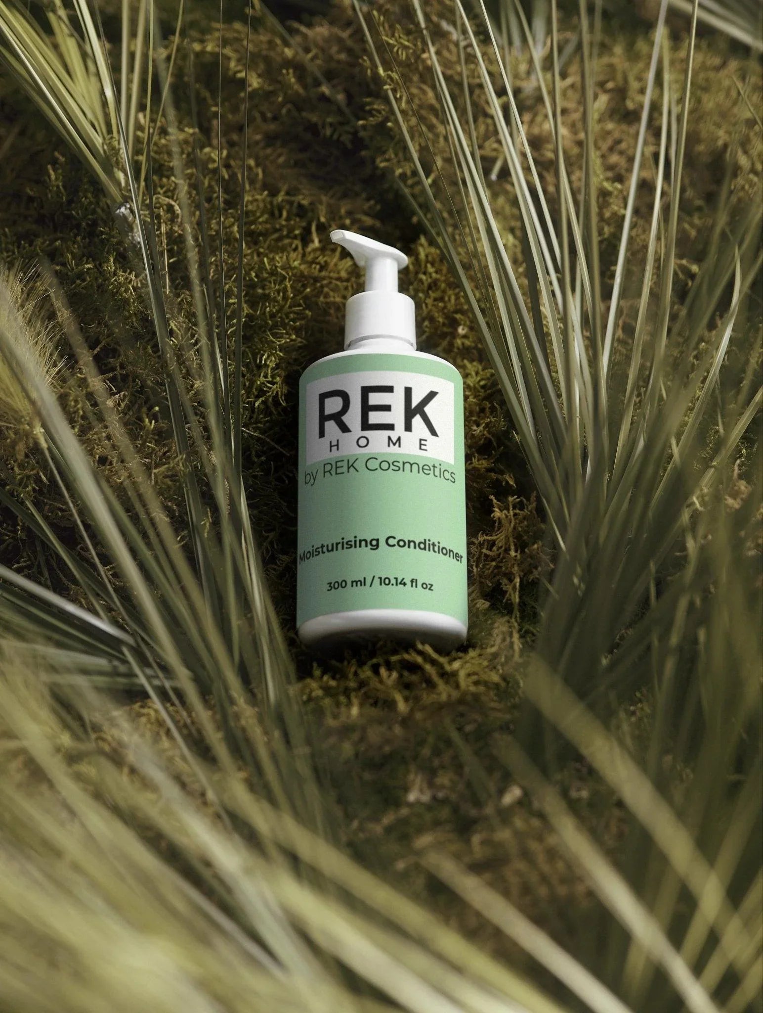 REK Cosmetics Moisturising Conditioner