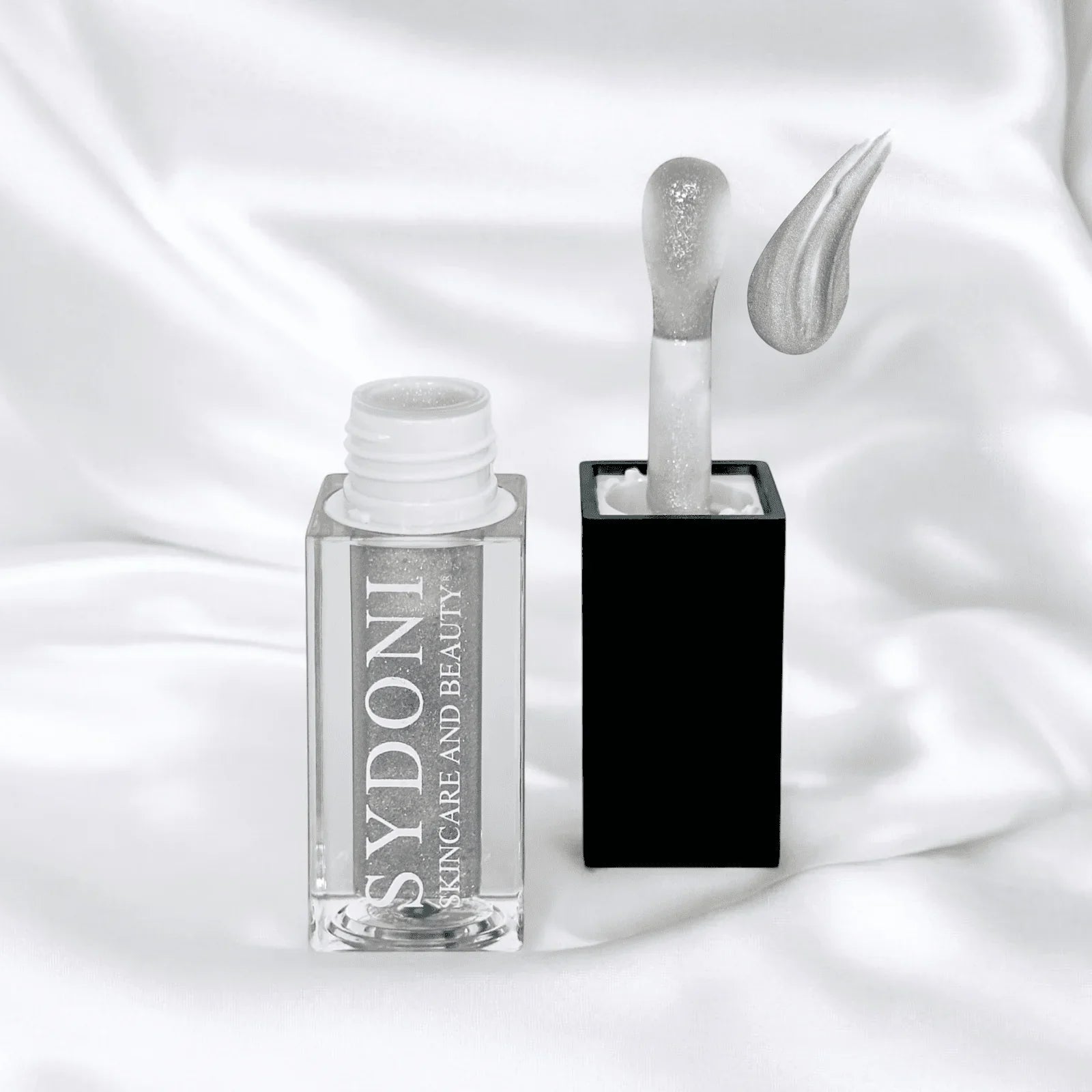 Sydoni PLATINUM LIP OIL-SILVER SHIMMER with JOJOBA AND SUNFLOWER OILS