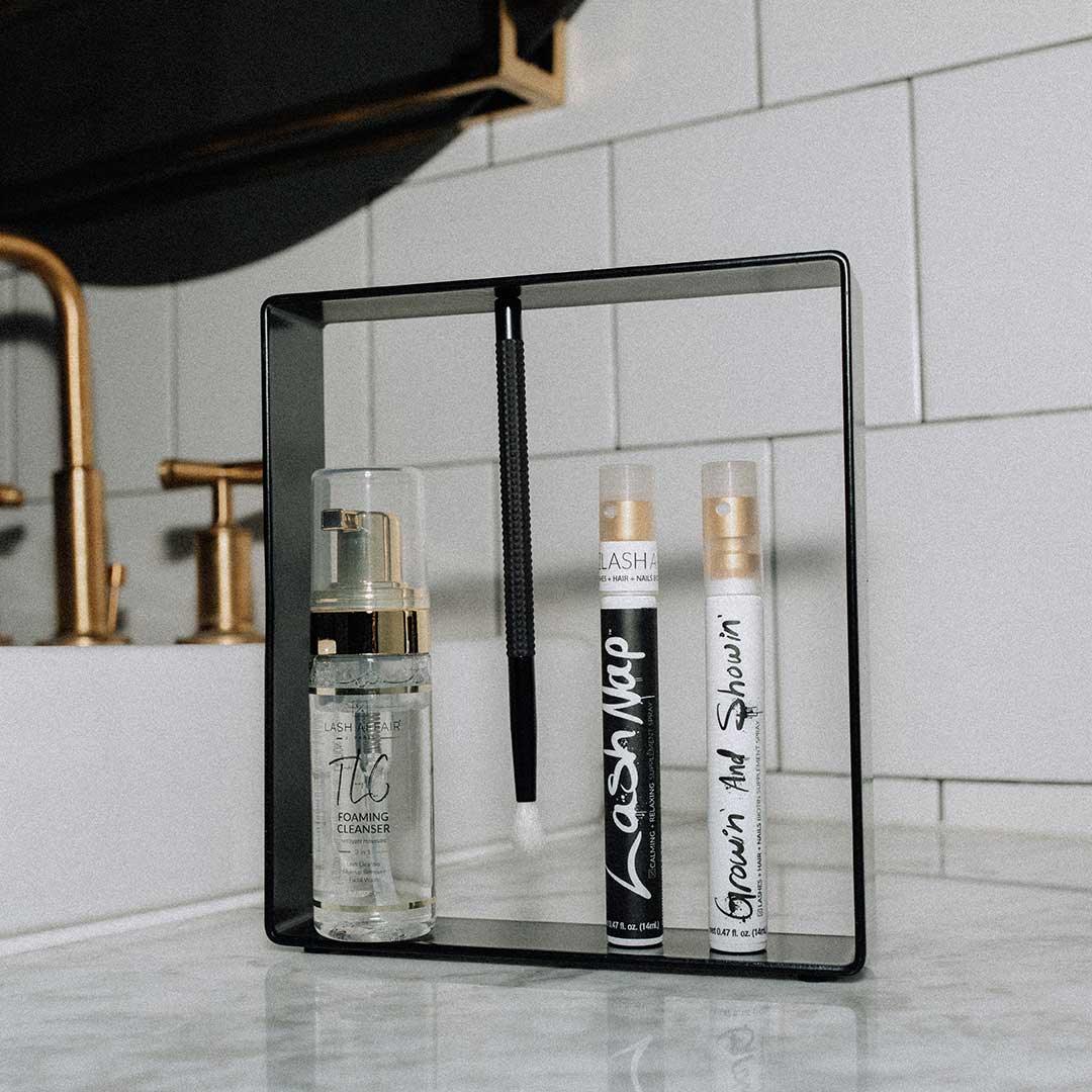 Lash Affair One Night Stand Magnetic Cleansing Brush Stand | Brush Included