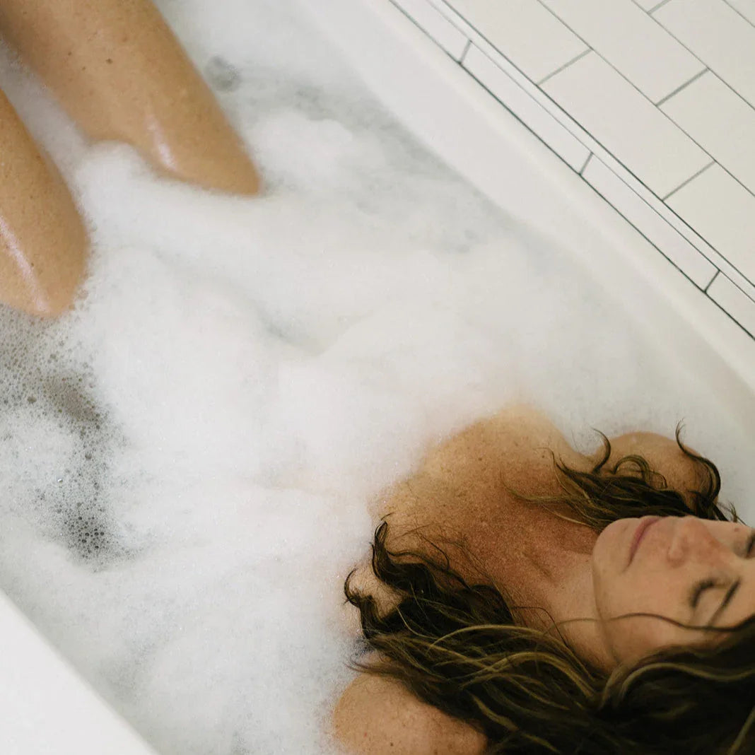 URB APOTHECARY Palo Santo Vetiver Bubble Bath