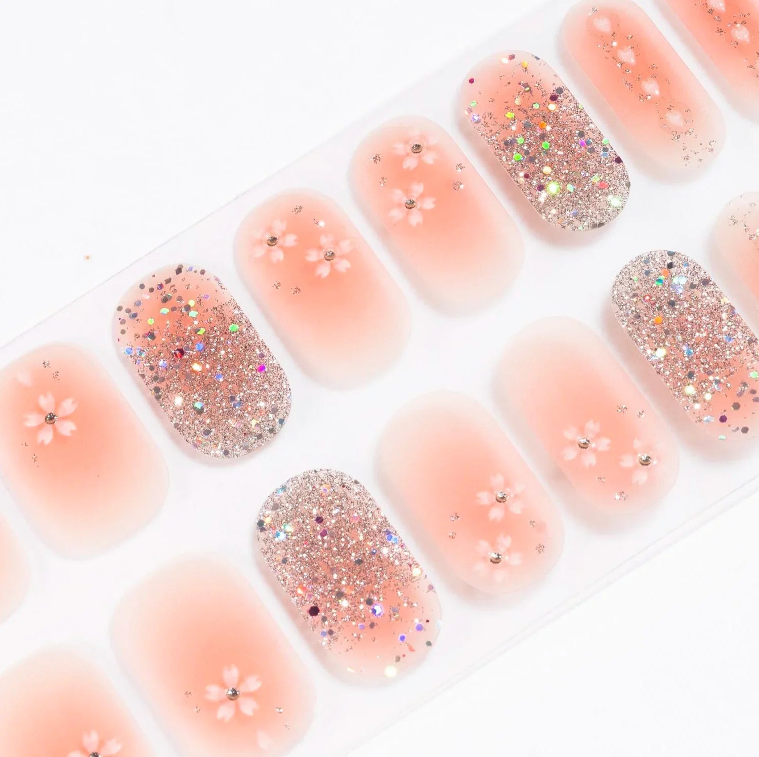 Candied Nails Daisy Shine Gel Nails